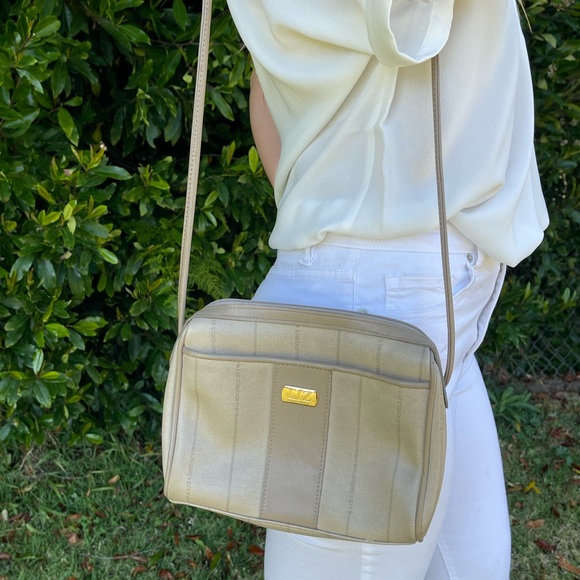 Liz Claiborne Vintage Monogram Crossbody Purse 90s - Picture 3 of 15